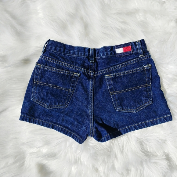 ๐งโโ๏ธ 5/$30 Tommy Hilfiger jean shorts - Picture 2 of 4